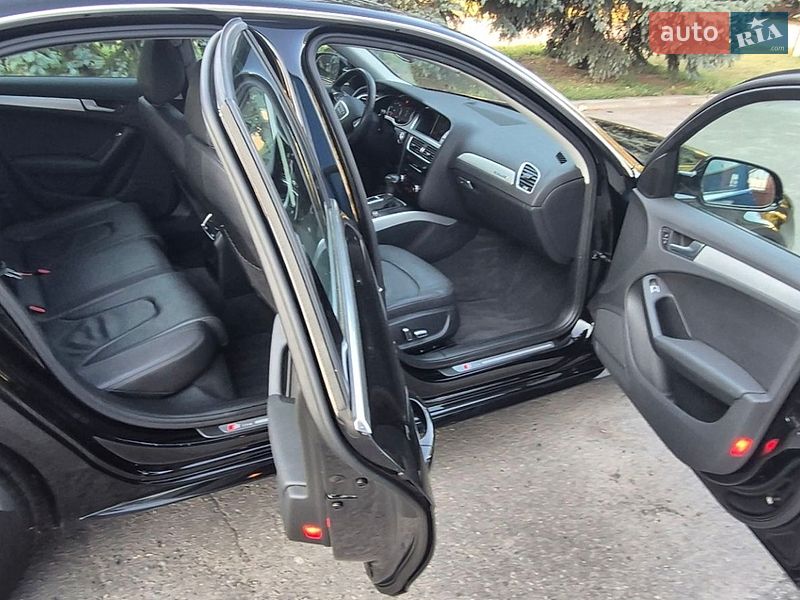 Седан Audi A4 2015 в Полтаві