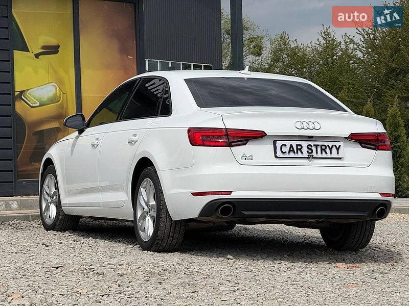Седан Audi A4 2017 в Стрые