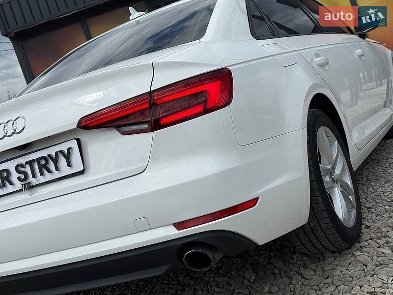 Седан Audi A4 2017 в Стрые