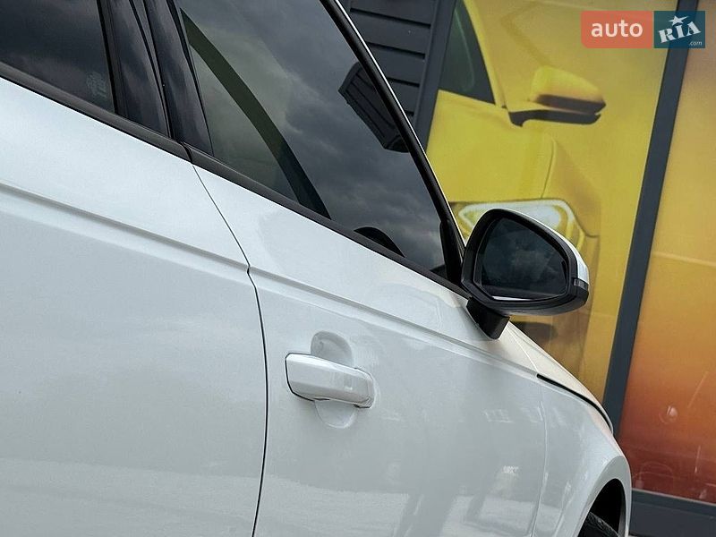 Седан Audi A4 2017 в Стрые