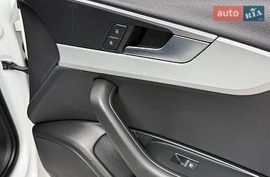 Седан Audi A4 2017 в Стрые