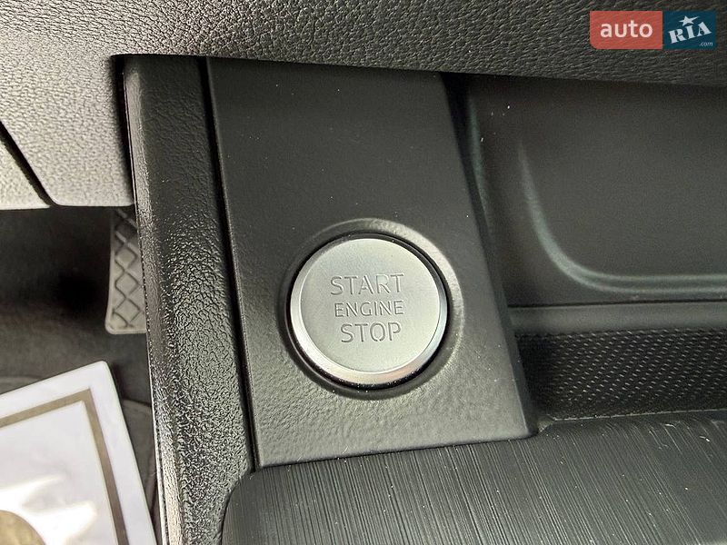 Седан Audi A4 2017 в Стрые