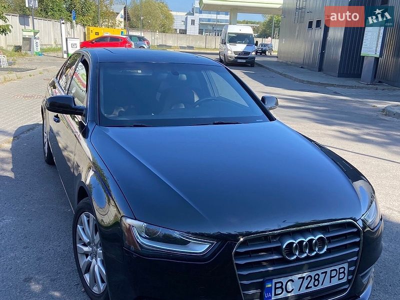 Седан Audi A4 2012 в Теребовлі