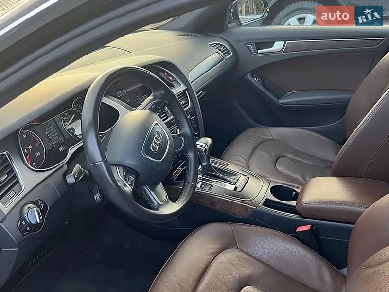 Седан Audi A4 2012 в Теребовлі