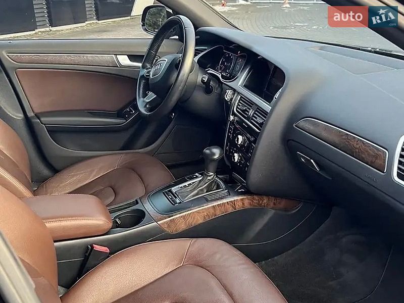 Седан Audi A4 2012 в Теребовлі