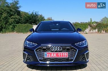 Audi A4  2023