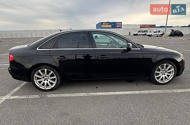 Седан Audi A4 2010 в Львові