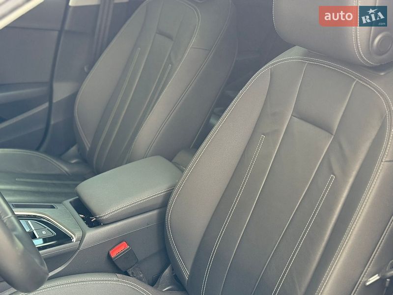 Седан Audi A4 2021 в Черкассах