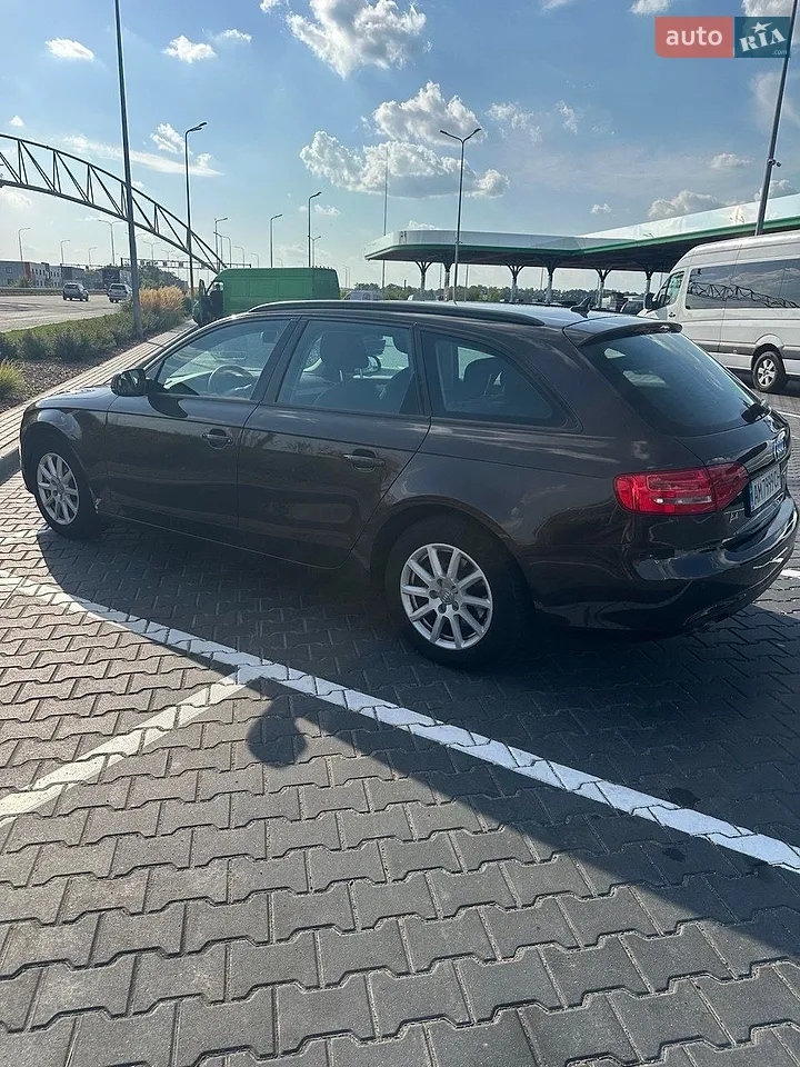 2012 Audi A4 - мініатюра 2