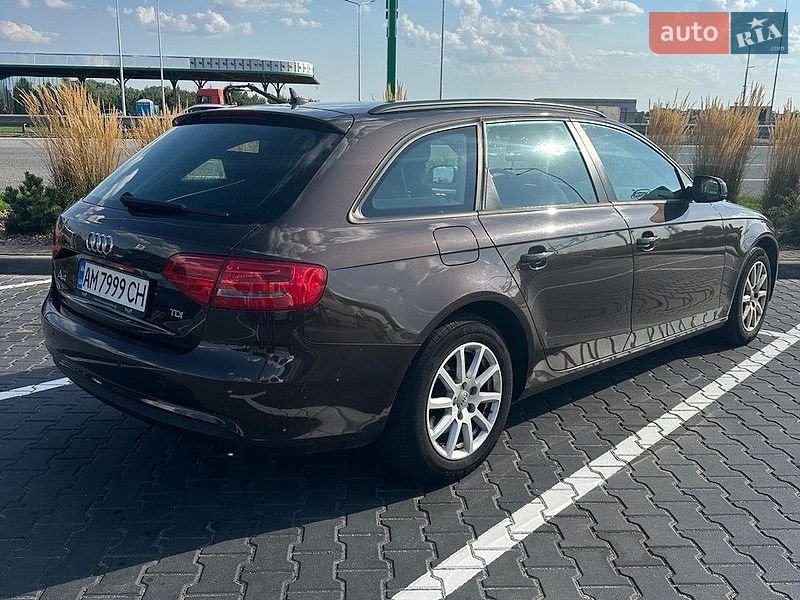 Універсал Audi A4 2012 в Житомирі