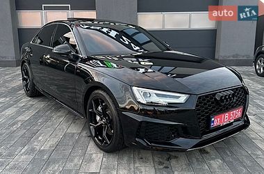 Audi A4  2017