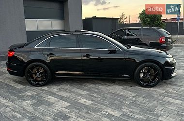 Седан Audi A4 2017 в Луцке