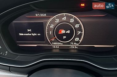 Седан Audi A4 2017 в Луцке