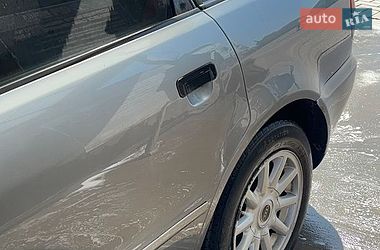 Седан Audi A4 1994 в Городенці
