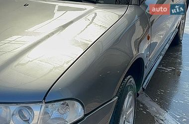 Седан Audi A4 1994 в Городенці