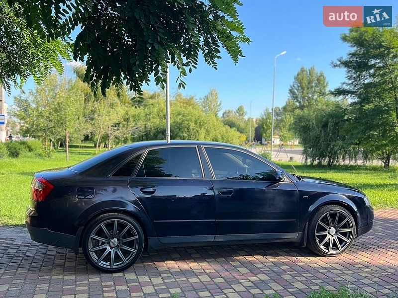 Седан Audi A4 2003 в Каменском