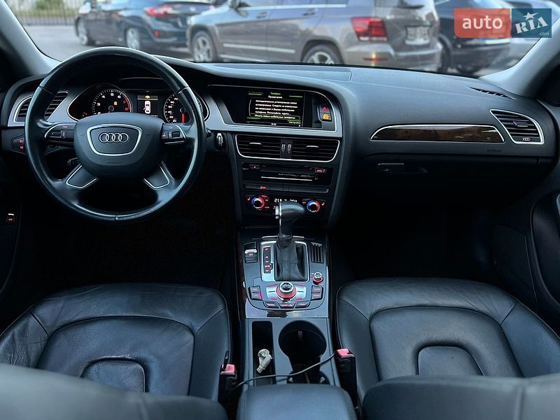 Седан Audi A4 2014 в Одесі