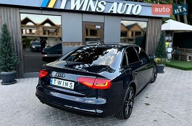 Седан Audi A4 2014 в Одесі