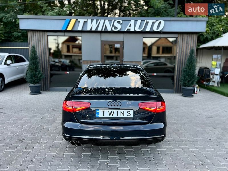 Седан Audi A4 2014 в Одесі