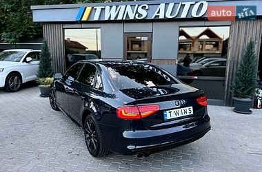 Седан Audi A4 2014 в Одесі