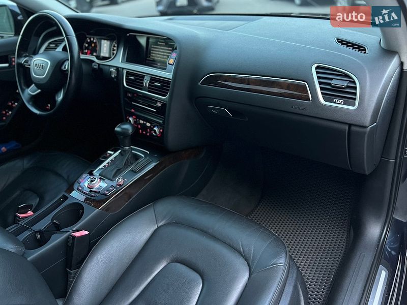Седан Audi A4 2014 в Одесі