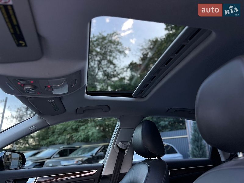 Седан Audi A4 2014 в Одесі