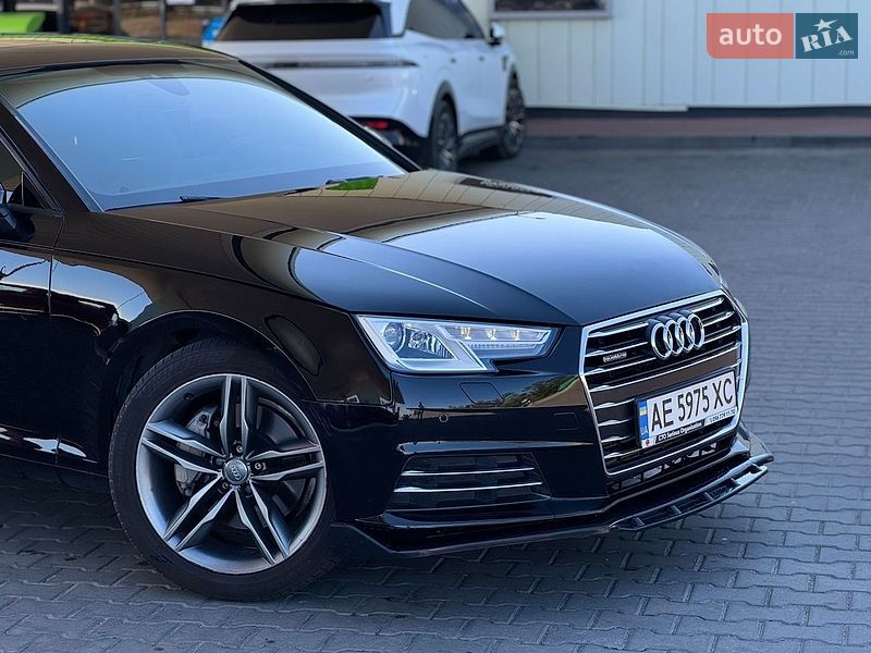 Седан Audi A4 2017 в Днепре