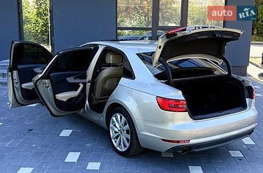 Седан Audi A4 2017 в Трускавце