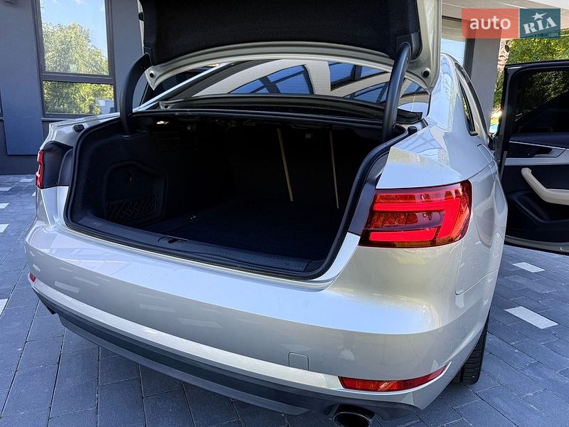 Седан Audi A4 2017 в Трускавце