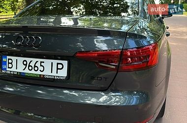 Седан Audi A4 2016 в Кременчуці