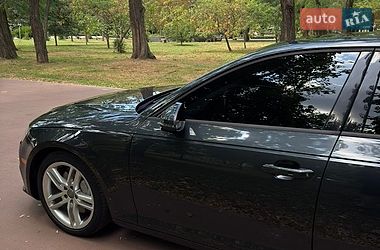 Седан Audi A4 2016 в Кременчуці
