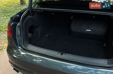 Седан Audi A4 2016 в Кременчуці