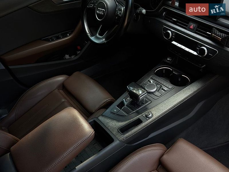 Седан Audi A4 2016 в Кременчуці