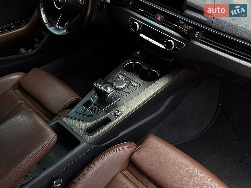 Седан Audi A4 2016 в Кременчуці
