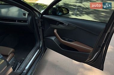 Седан Audi A4 2016 в Кременчуці