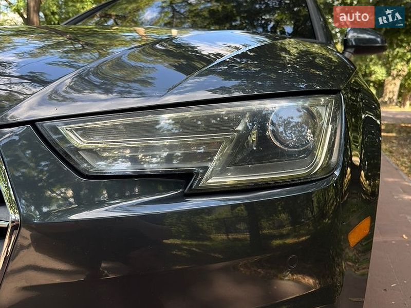 Седан Audi A4 2016 в Кременчуці