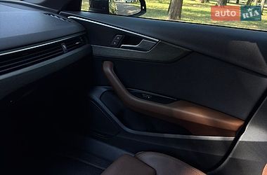 Седан Audi A4 2016 в Кременчуці