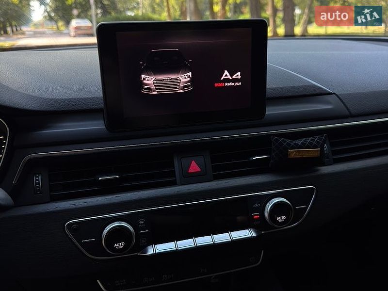 Седан Audi A4 2016 в Кременчуці