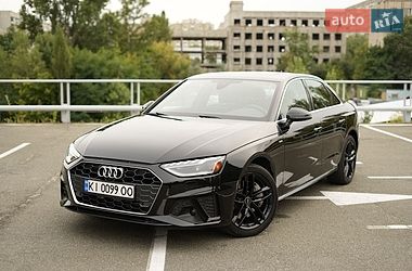 Седан Audi A4 2021 в Киеве