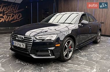 Audi A4  2017