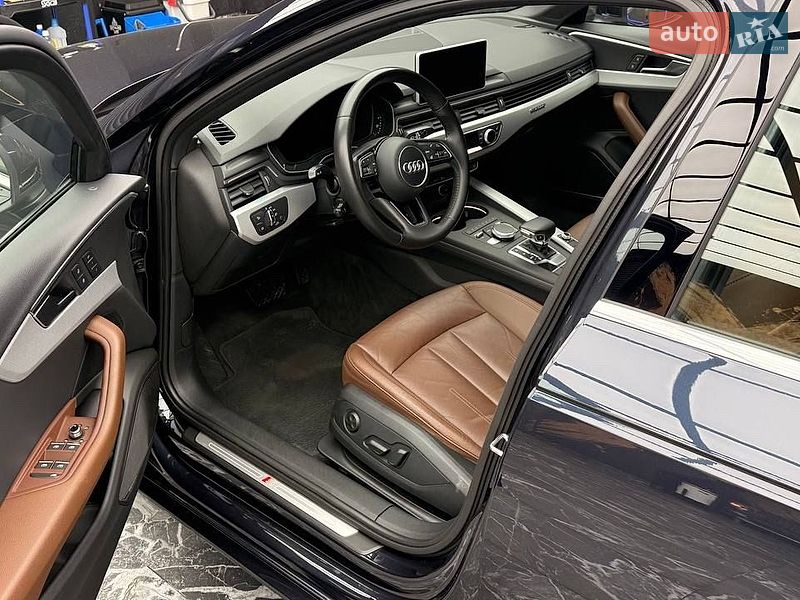 Седан Audi A4 2017 в Киеве