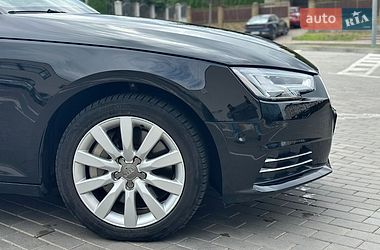 Седан Audi A4 2016 в Ровно