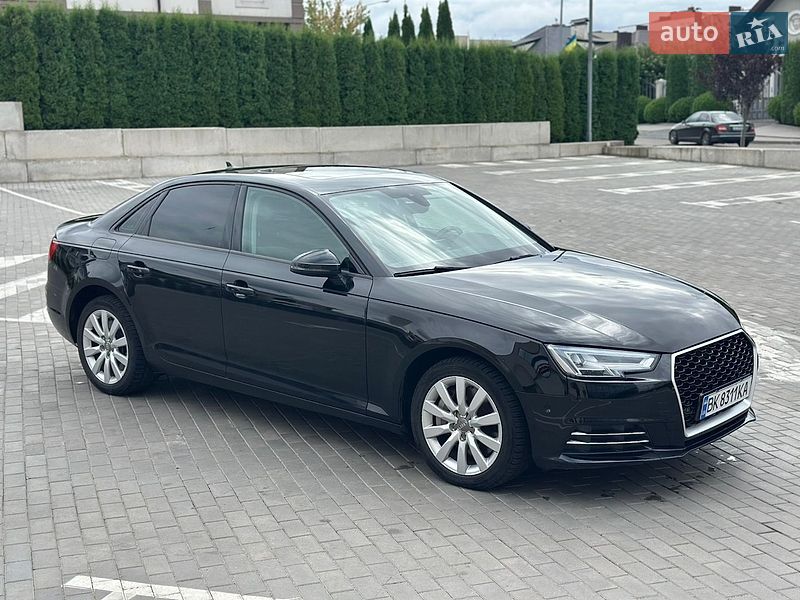 Седан Audi A4 2016 в Ровно