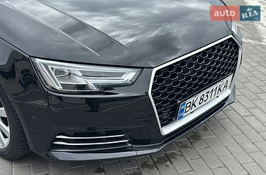 Седан Audi A4 2016 в Ровно