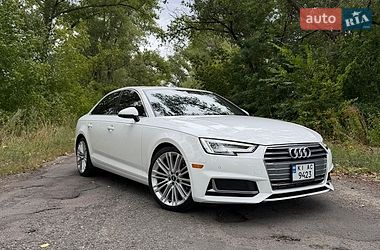 Audi A4  2019