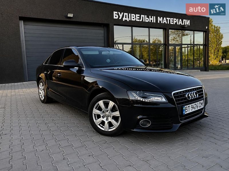Седан Audi A4