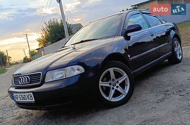 Седан Audi A4 1997 в Звенигородці Седан Audi A4 1997 в Звенигородці