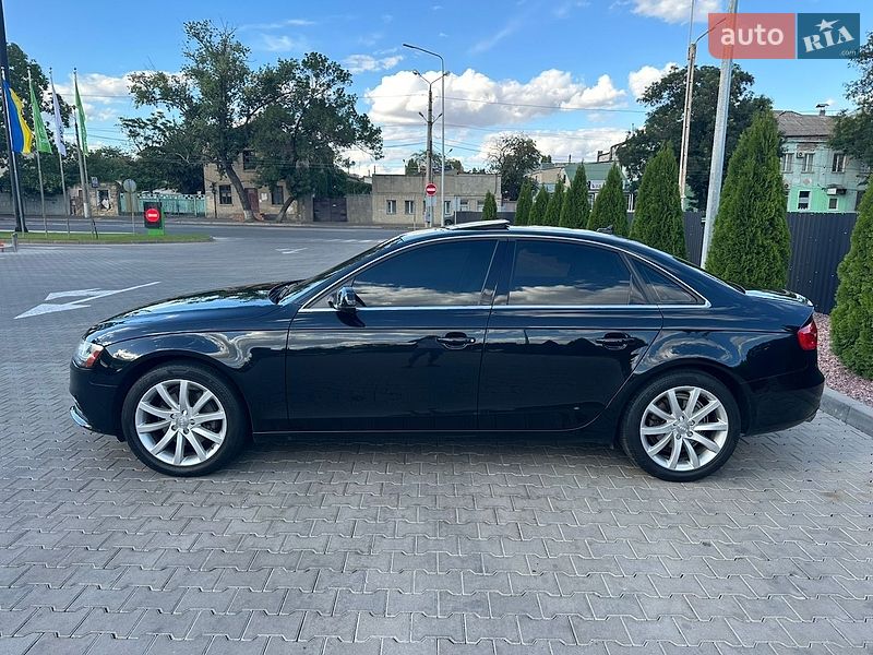 Седан Audi A4 2013 в Одессе