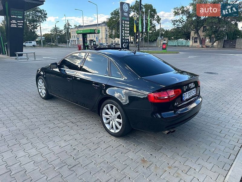 Седан Audi A4 2013 в Одессе