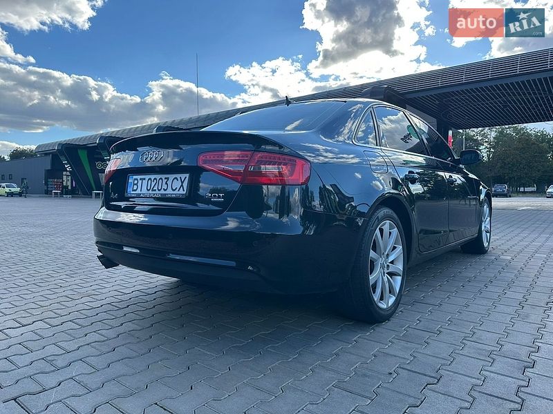 Седан Audi A4 2013 в Одессе